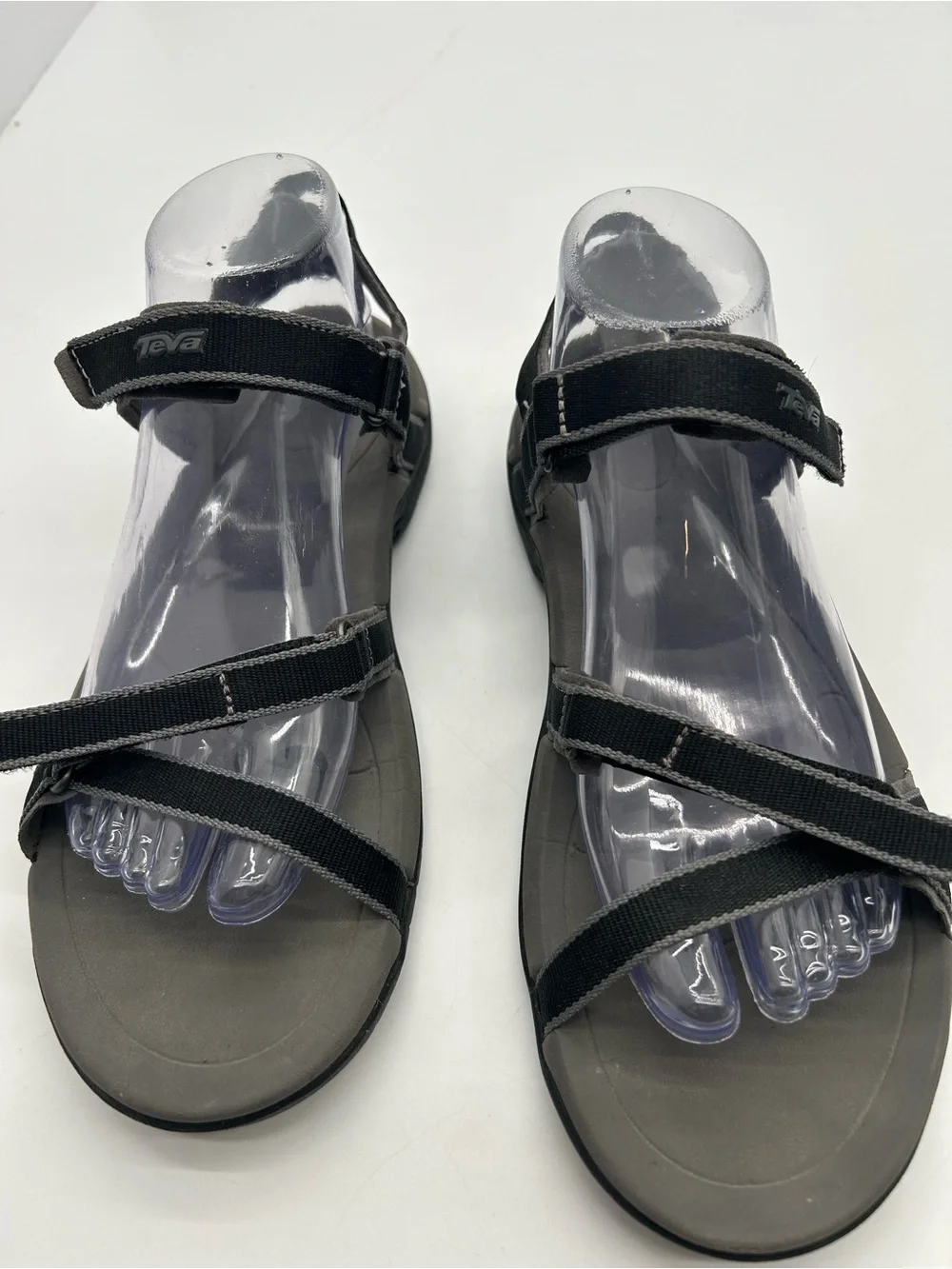 Teva Women’s Terra Black Strappy Sport Sandals size 9